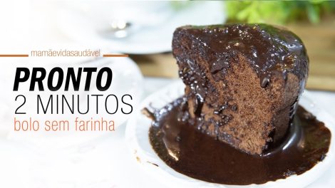 PRONTO EM 2 MINUTOS! Bolo de chocolate sem farinha nenhuma – Mamãe Vida Saudável