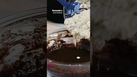 FICOU INCRÍVEL! Doce saudável de banana, aveia e cacau #bolodebanana #bolodeaveia #receitasfit